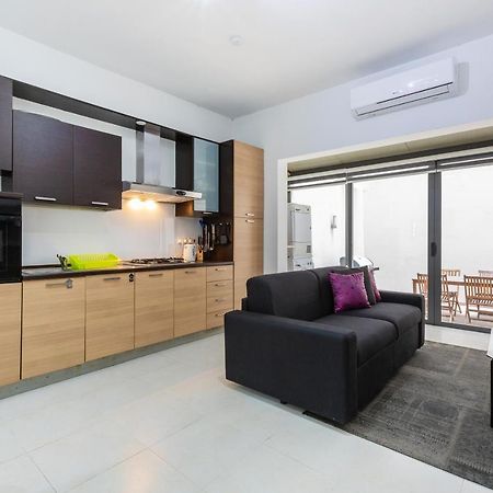 Centre Paceville Apt With Terrace, Bbq & Wifi By 360 Estates Saint Julian's Exterior photo