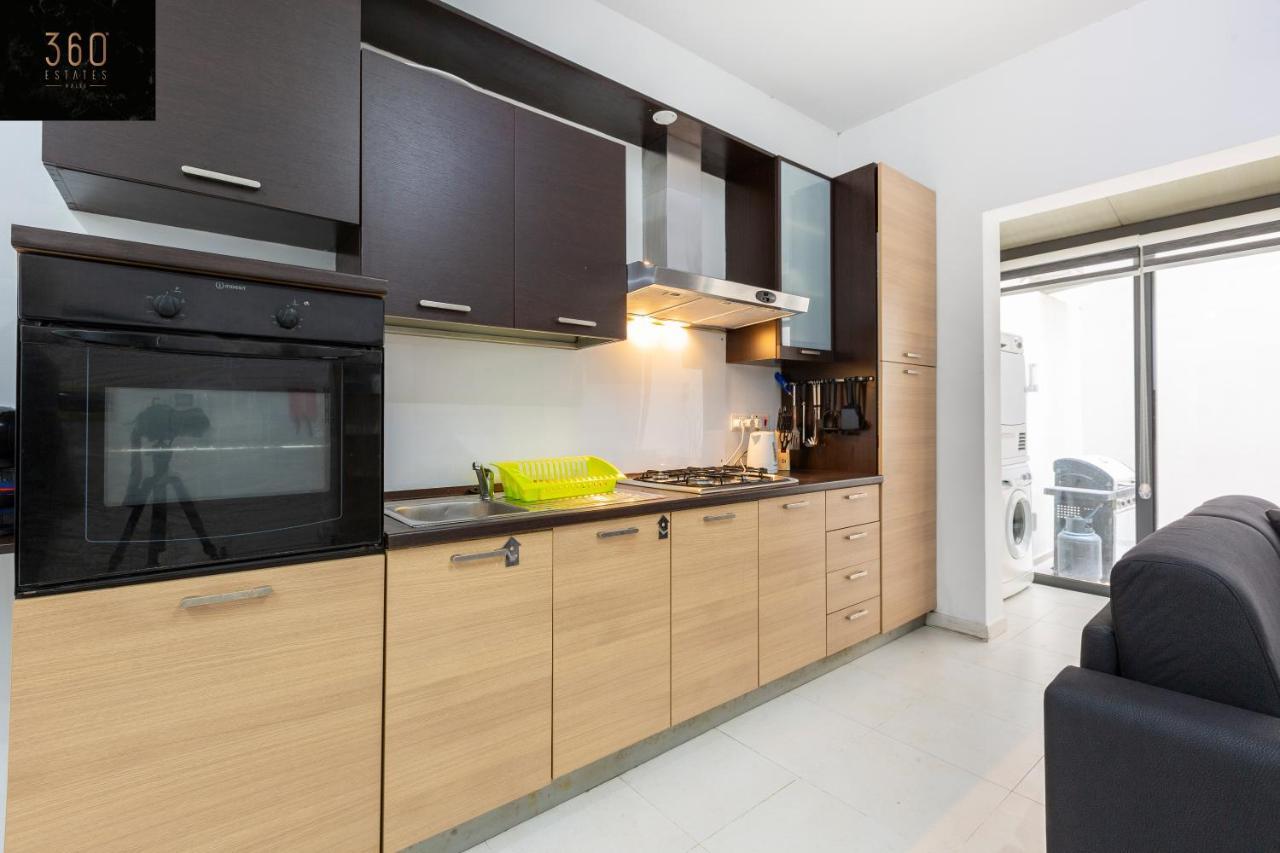 Centre Paceville Apt With Terrace, Bbq & Wifi By 360 Estates Saint Julian's Exterior photo